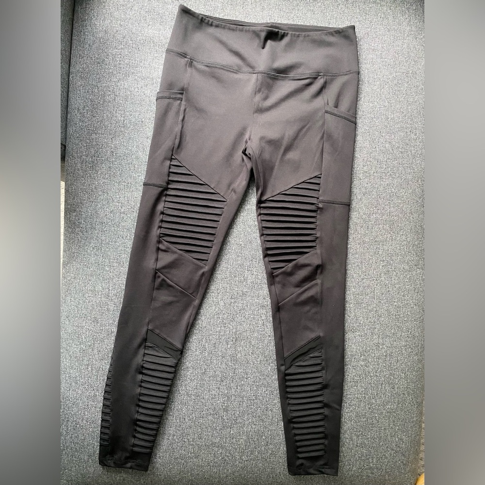 Constantly Varied Gear - black leggings